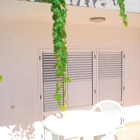 Nikolas Apartment