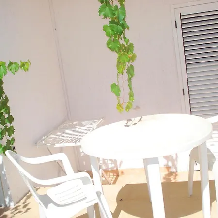 Nikolas Apartment *