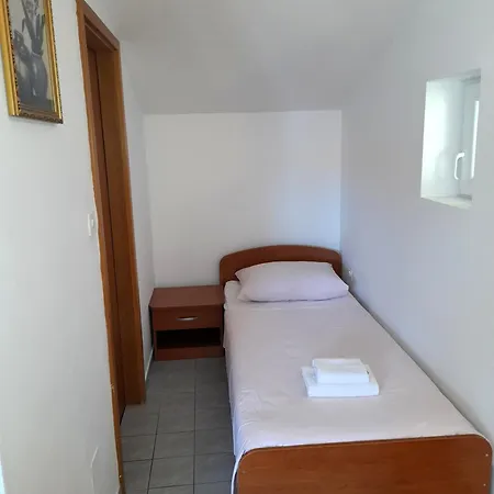 Nikolas Apartment