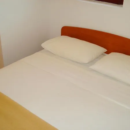 Nikolas Apartment