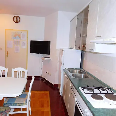 Nikolas Apartment